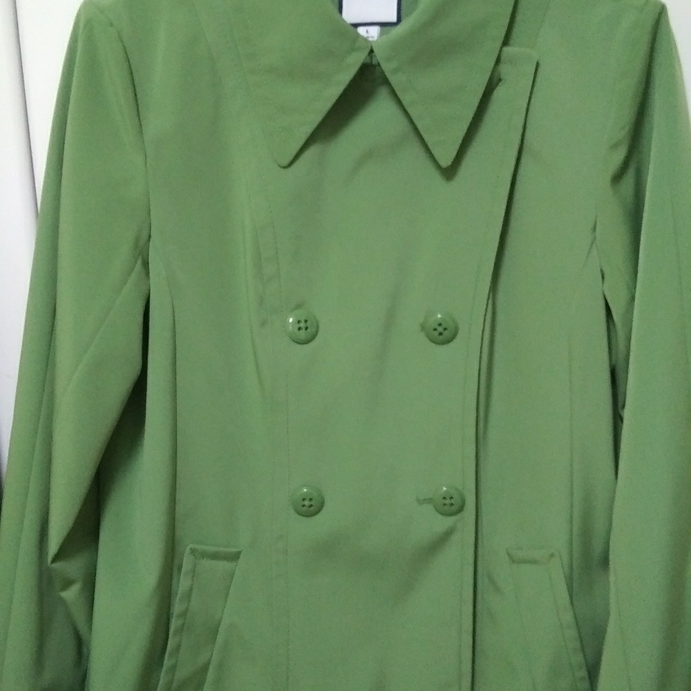 Nice CROFT & BARROW raincoat